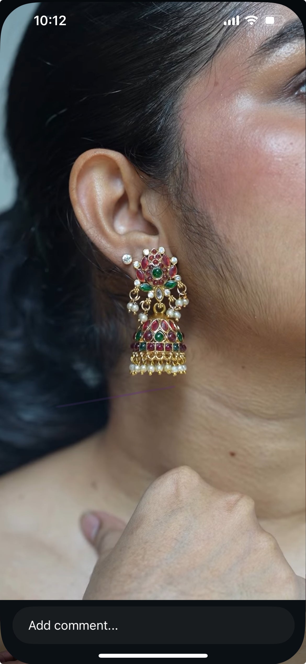 Gulabi jhumka